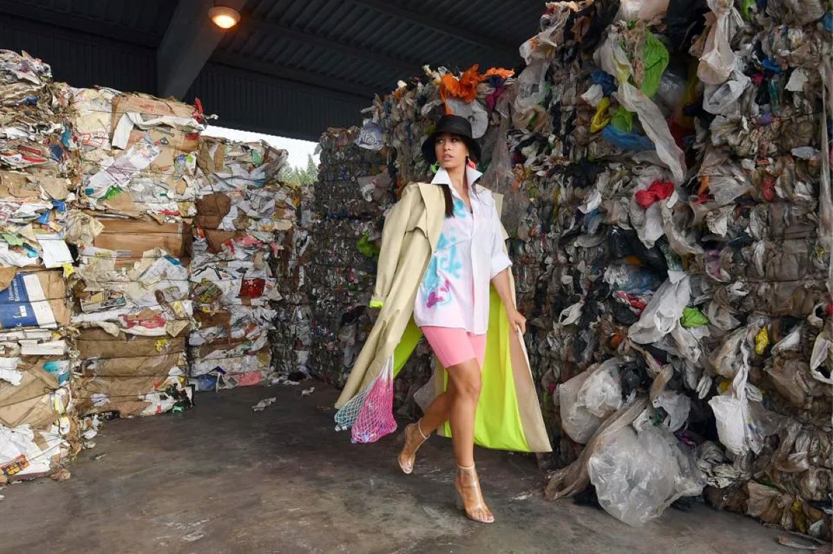 something wrong fast fashion industry